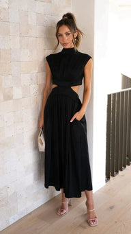 Syra Midikleid mit hohem Kragen und Taillenausschnitten