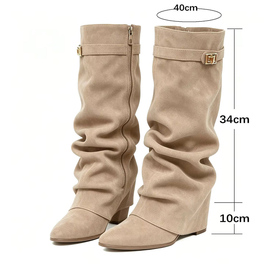Dimensions des bottes Teresa : ouverture 40 cm, tige 34 cm, talon 10 cm