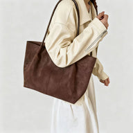 Tessa Tote-Tasche aus Kunstvelours mit Täschchen