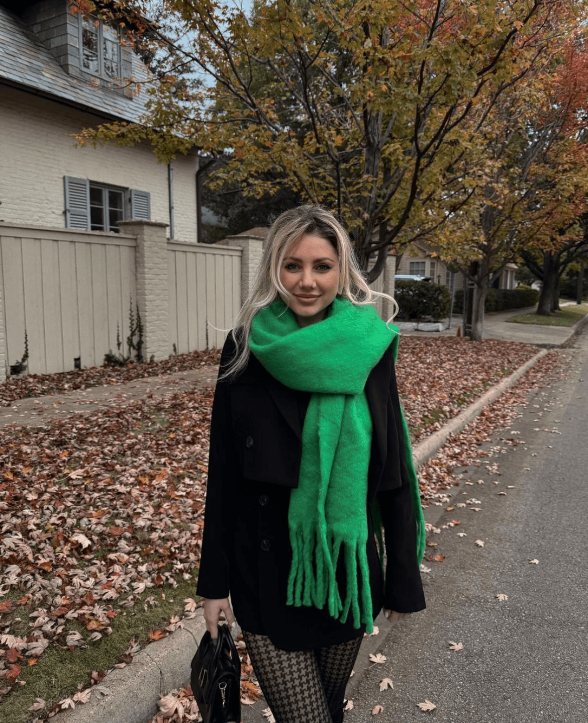 ZEYA - Thigh - Length Chunky Knit Scarf