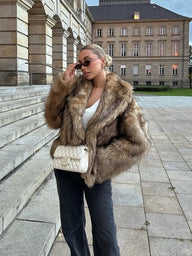 Ahlam Oversized cappotto in ecopelliccia